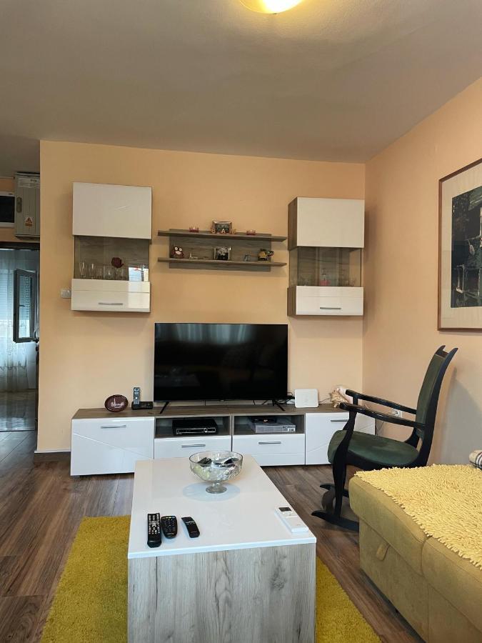 Apartment Vrbisao Цетинє Екстер'єр фото