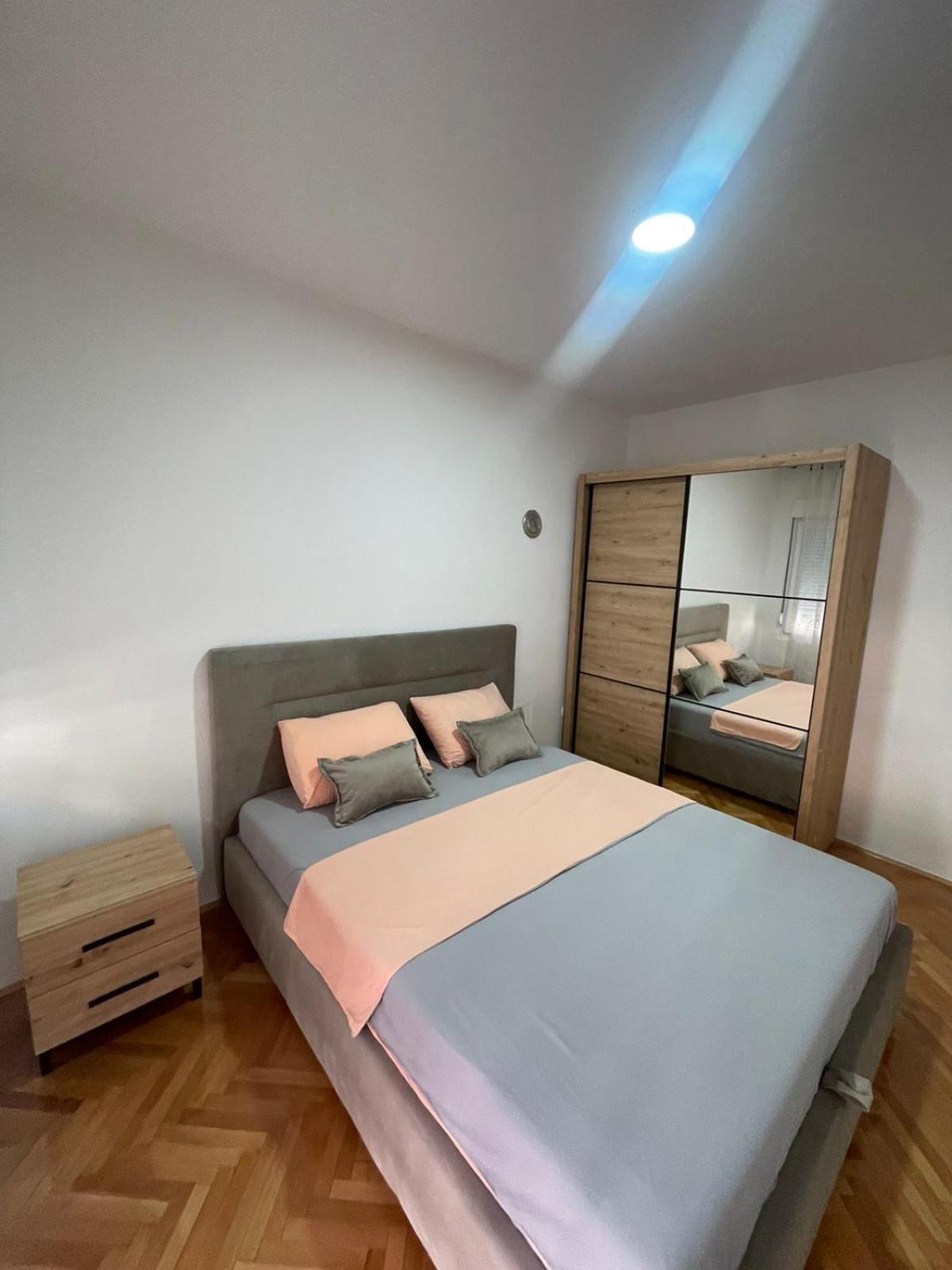 Apartment Vrbisao Цетинє Екстер'єр фото