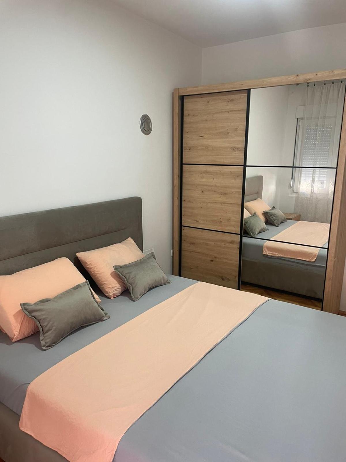 Apartment Vrbisao Цетинє Екстер'єр фото