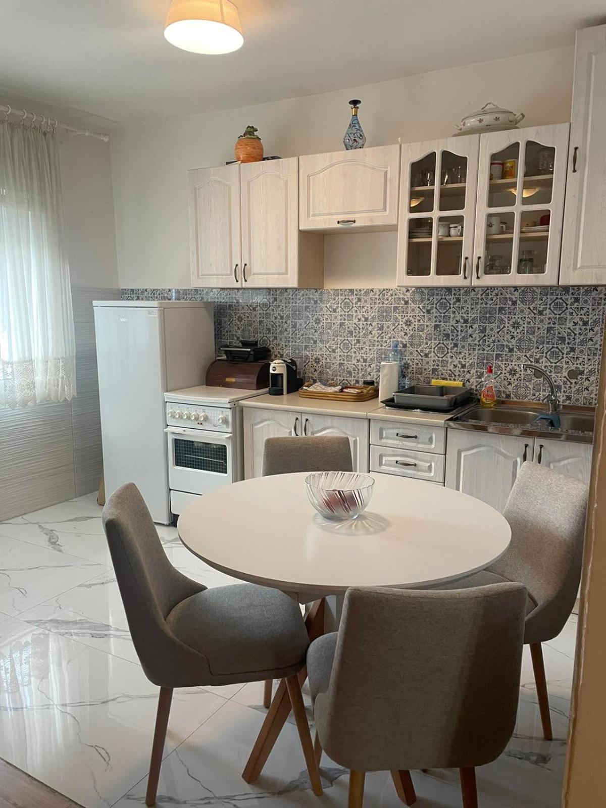 Apartment Vrbisao Цетинє Екстер'єр фото